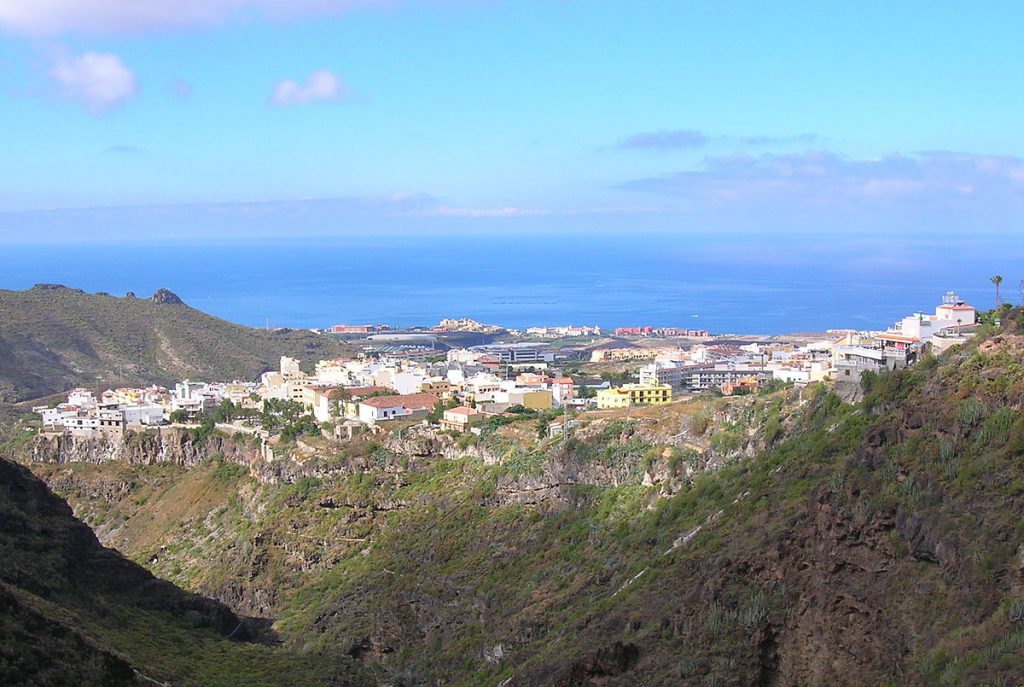 trasferirsi alle canarie